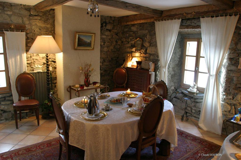 Domaine De Lara Bed and Breakfast Barcelonnette Eksteriør billede