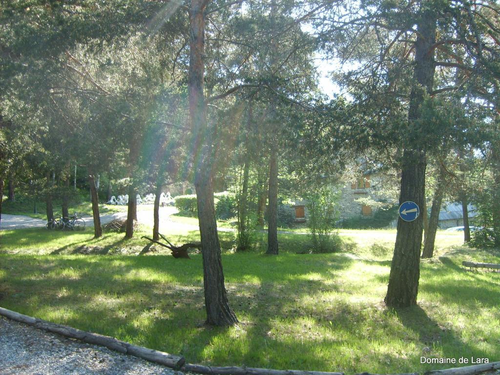 Domaine De Lara Bed and Breakfast Barcelonnette Eksteriør billede